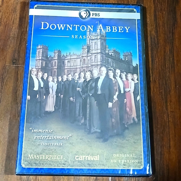DOWNTON ABBEY Season 3 Box Set on DVD - Picture 1 of 2